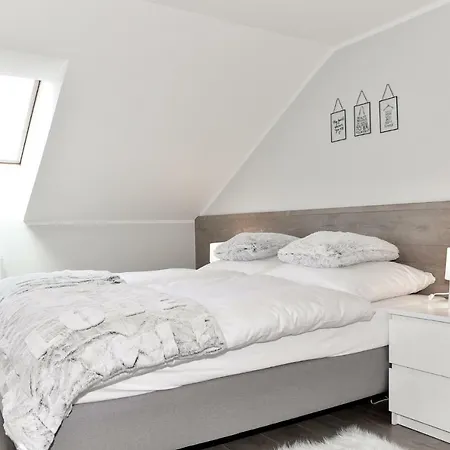 Dwupoziomowy Na Stoku - Apartamentuj Apartman Karpacz