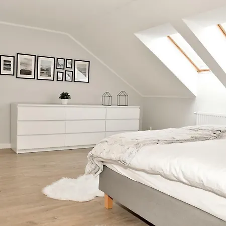 Dwupoziomowy Na Stoku - Apartamentuj Апартаменты Карпач